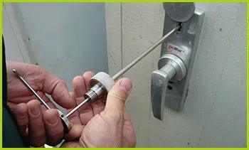 Expert Locksmith Services Spring Valley, CA 619-213-1309 Expert Locksmith Services Spring Valley, CA 619-213-1309 - 15-emergency-locksmiths